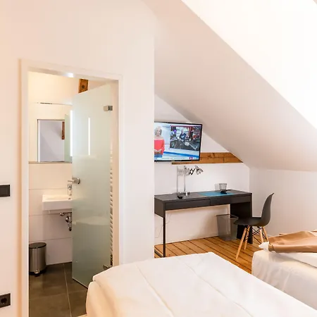 Nikii Boutique לברקוסן