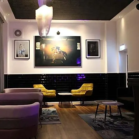Отель Nikii Boutique