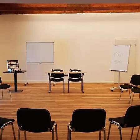 Nikii Boutique 3* Leverkusen