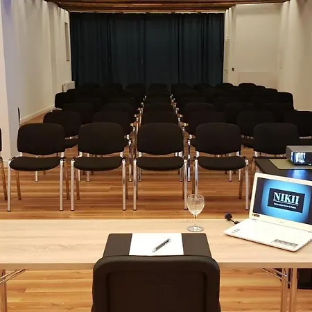 Nikii Boutique 3* Leverkusen