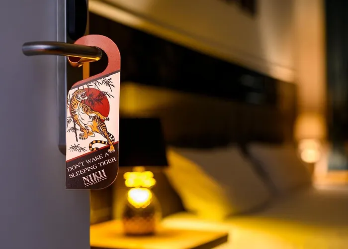 Nikii Boutique לברקוסן