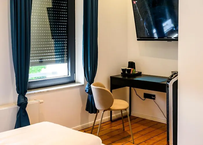 Nikii Boutique 3* Leverkusen