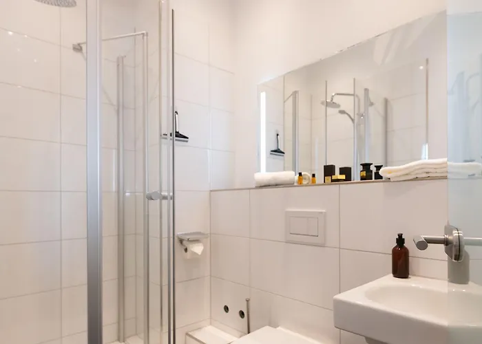 מלון Nikii Boutique 3*