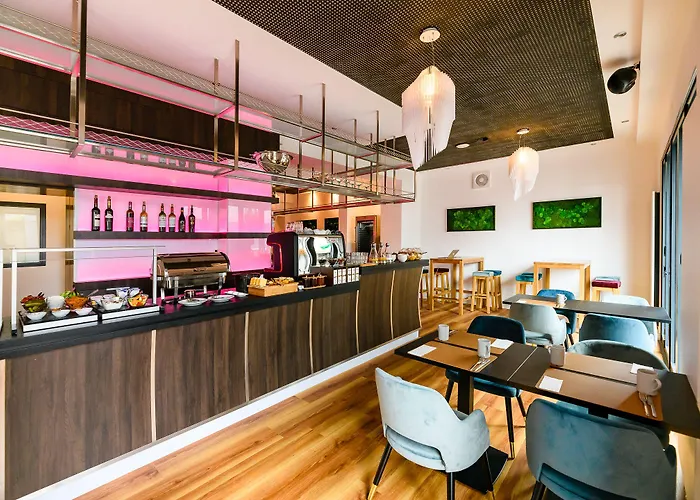 Nikii Boutique לברקוסן