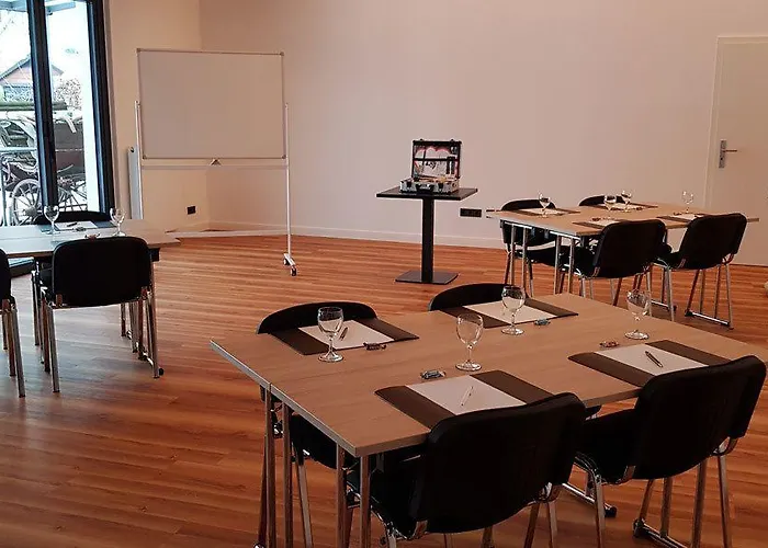 מלון Nikii Boutique