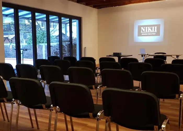 מלון Nikii Boutique 3*