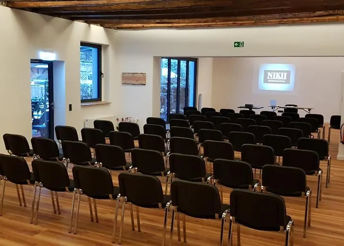 מלון Nikii Boutique 3*